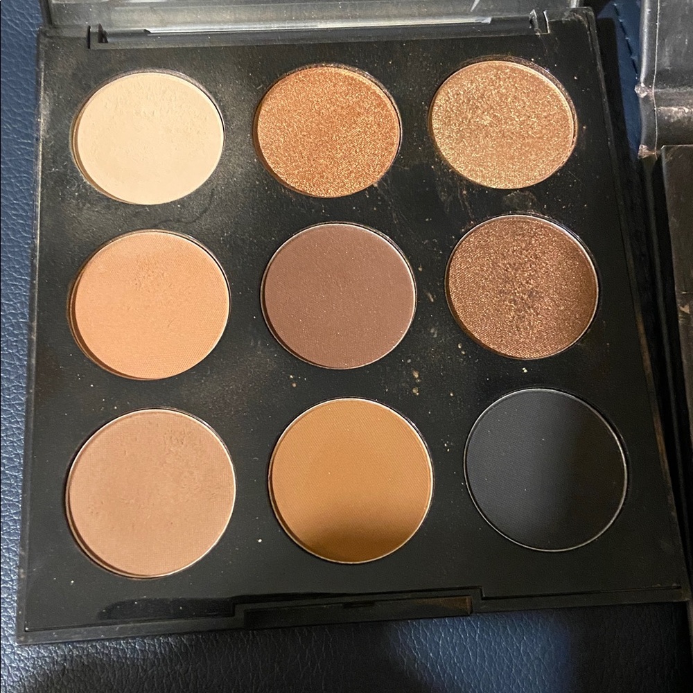 Morphe neutral eye shadow palettes - Picture 2 of 5